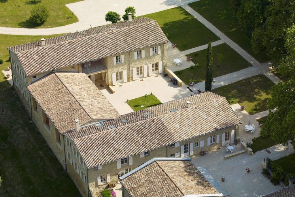 Rénovation de 1200 m² de gîte et d'un parc de 4800 m² dans la Drôme - AFD Architecte