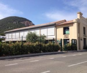 Restructuration et construction de bureaux et d'ateliers communaux - AFD Architecte