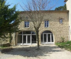 Restructuration d'un ensemble de corps de ferme - AFD Architecture