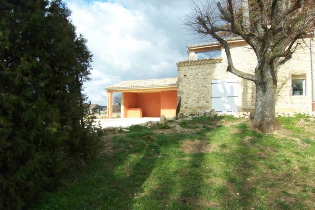 Restructuration d'un ensemble de corps de ferme - AFD Architecture
