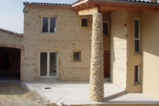 Reconstruction et rénovation d'une maison d'habitation - AFD Architecte