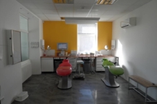Restructuration d'un cabinet d'orthodontie dans la Drôme par AFD Architecte