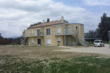 Construction de logements agricoles avec ossature métallique - AFD Architecte